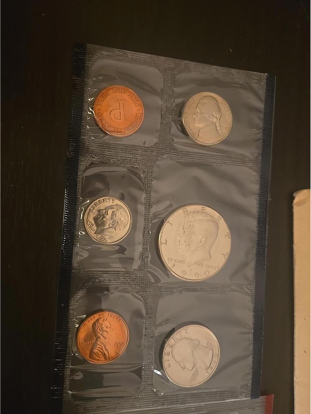 1990-P&D  U.S. Mint Set Brilliant Uncirculated With OGP & COA (10 Coin Set) - Picture 2 of 4